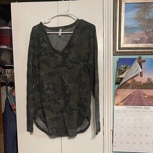 Twenty Olive Camo V-Neck Long Sleeve Top